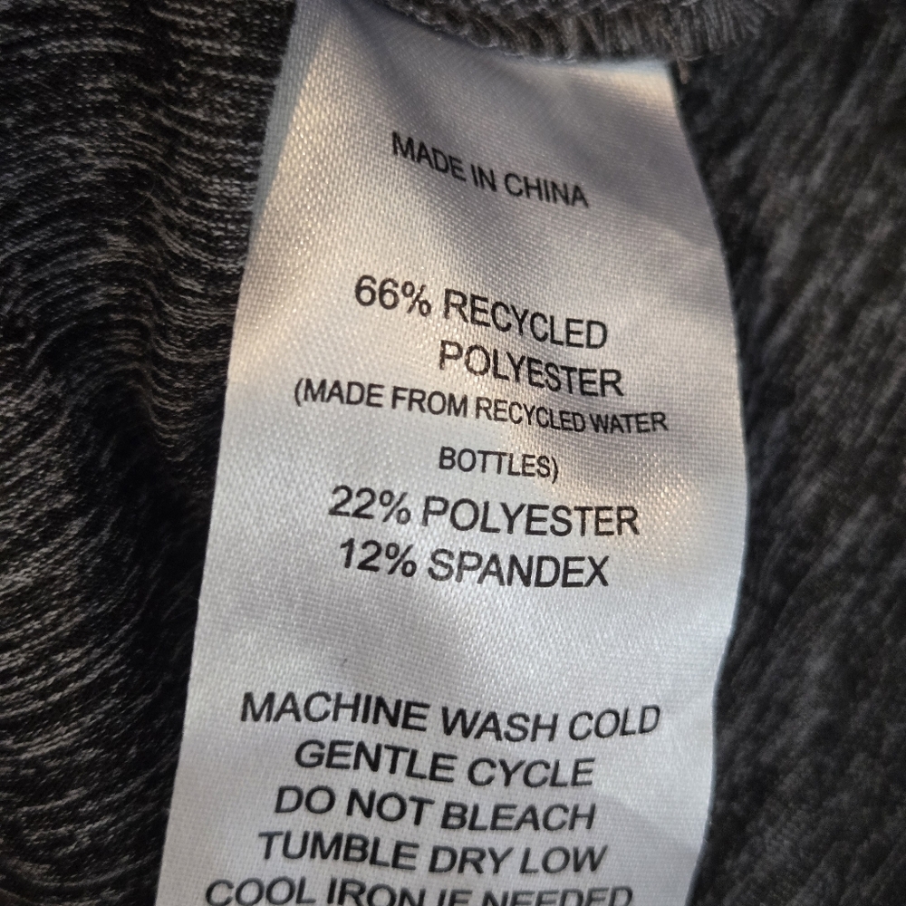 Quince Women’s Flowknit Breeze Tee charcoal color size Medium - Picture 6 of 9